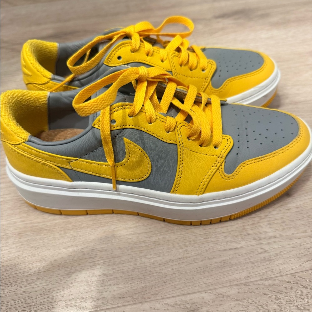 Wmns Air Jordan 1 Elevate Low 'Cement Grey Varsity Maize'